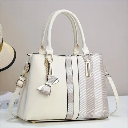 Stylish Large-Capacity Tote Bag for Women in 2025 Featuring a Trendy Print - Cream White